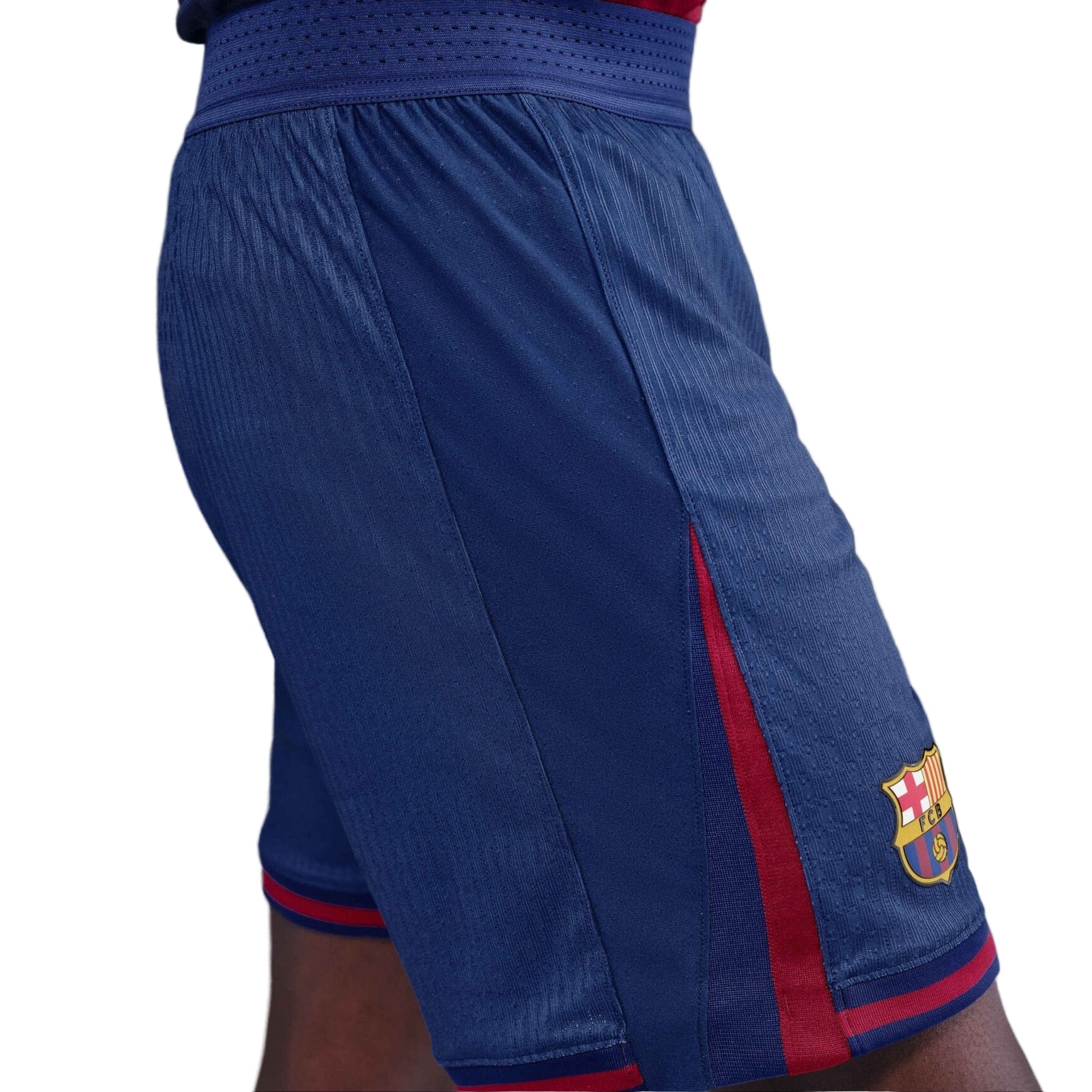 شورت برشلونة الاساسي نسخه لاعب 26