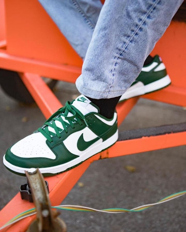 Nike Dunk Low “Varsity Green