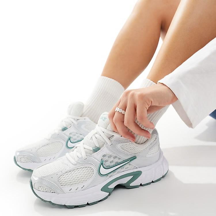 Nike V5 RNR Summit White Cannon