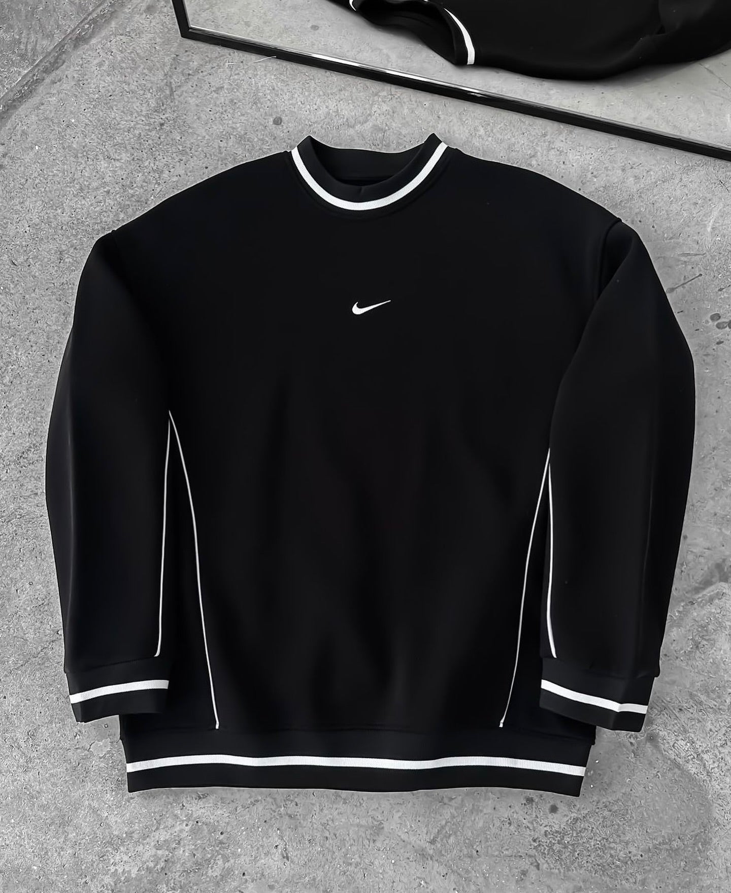 Nike Ribana Oversized Sweat – Black