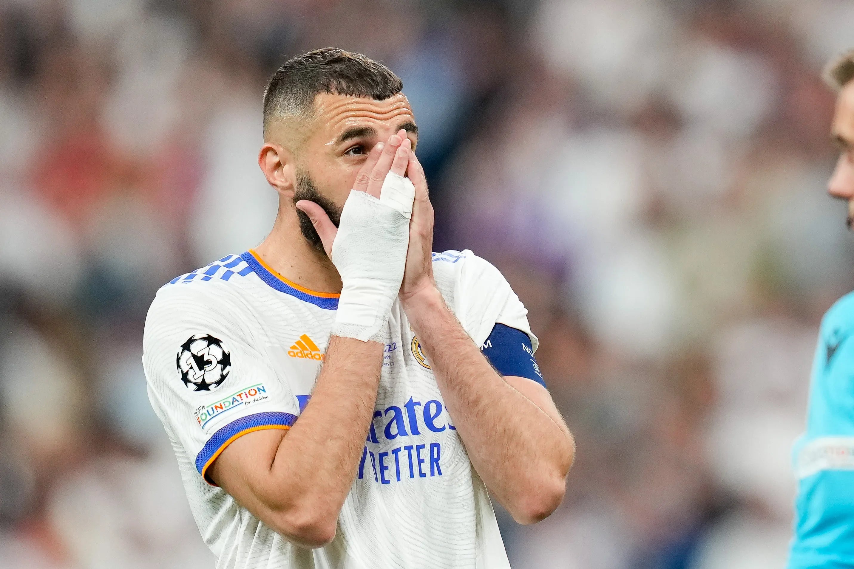 RM Home classic 2021/22 Benzema 9 With Badges