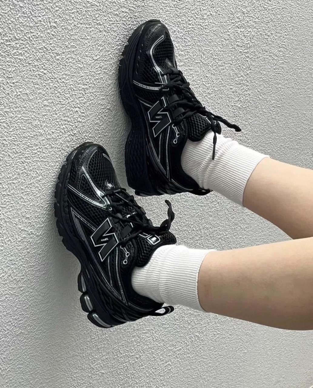 New Balance 1906R Black Grey