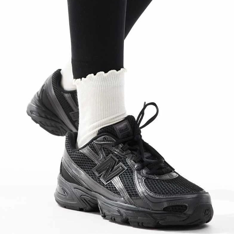 New Balance 740 Triple Black