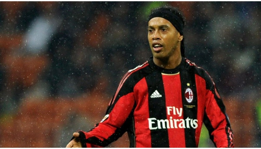 تيشيرت ميلان كلاسك 2009/10 ronaldinho 80