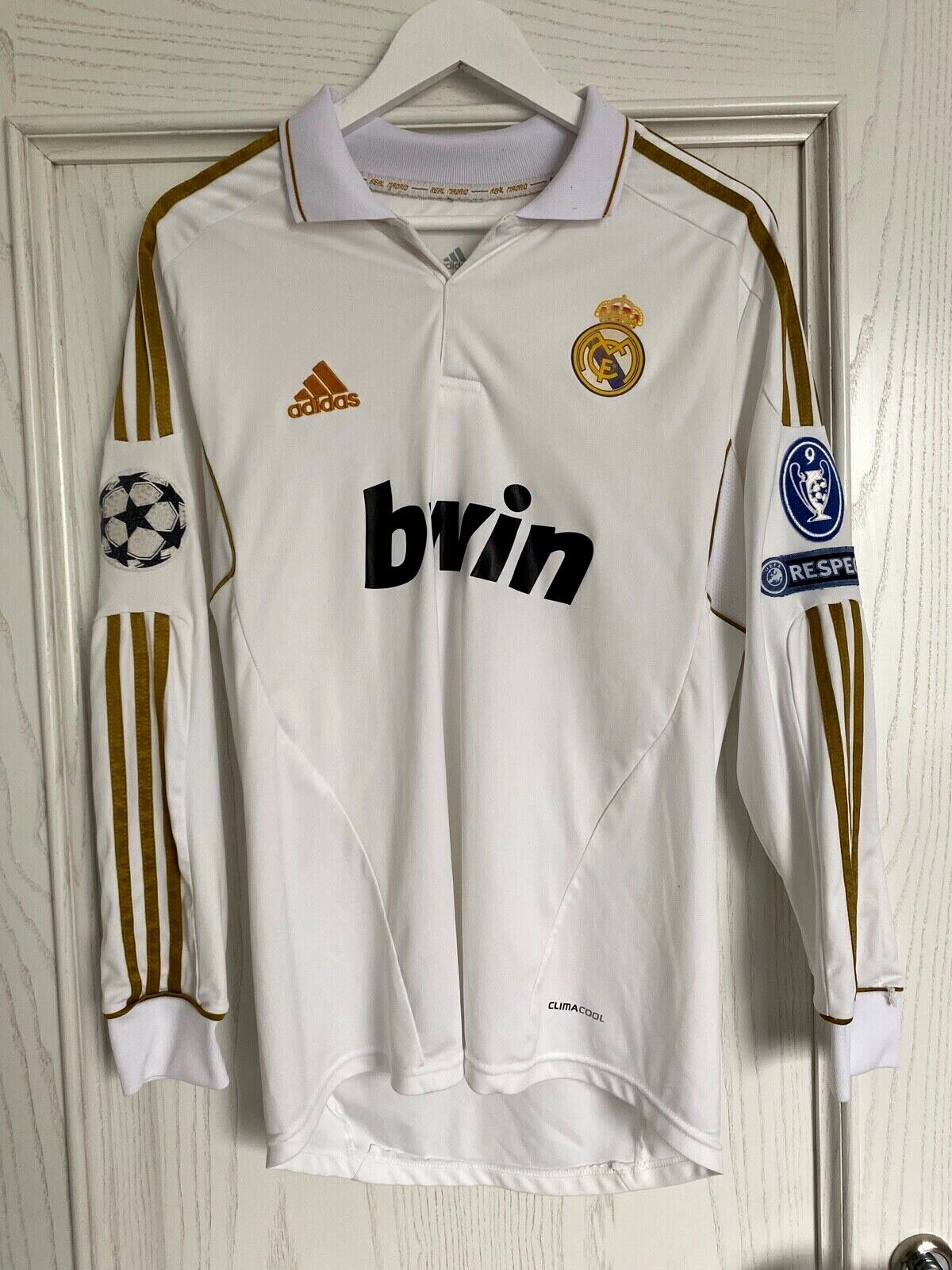 RM HOME L/S UEFA Champions League CLASSIC JERSEY 2011-12 OZIL 10