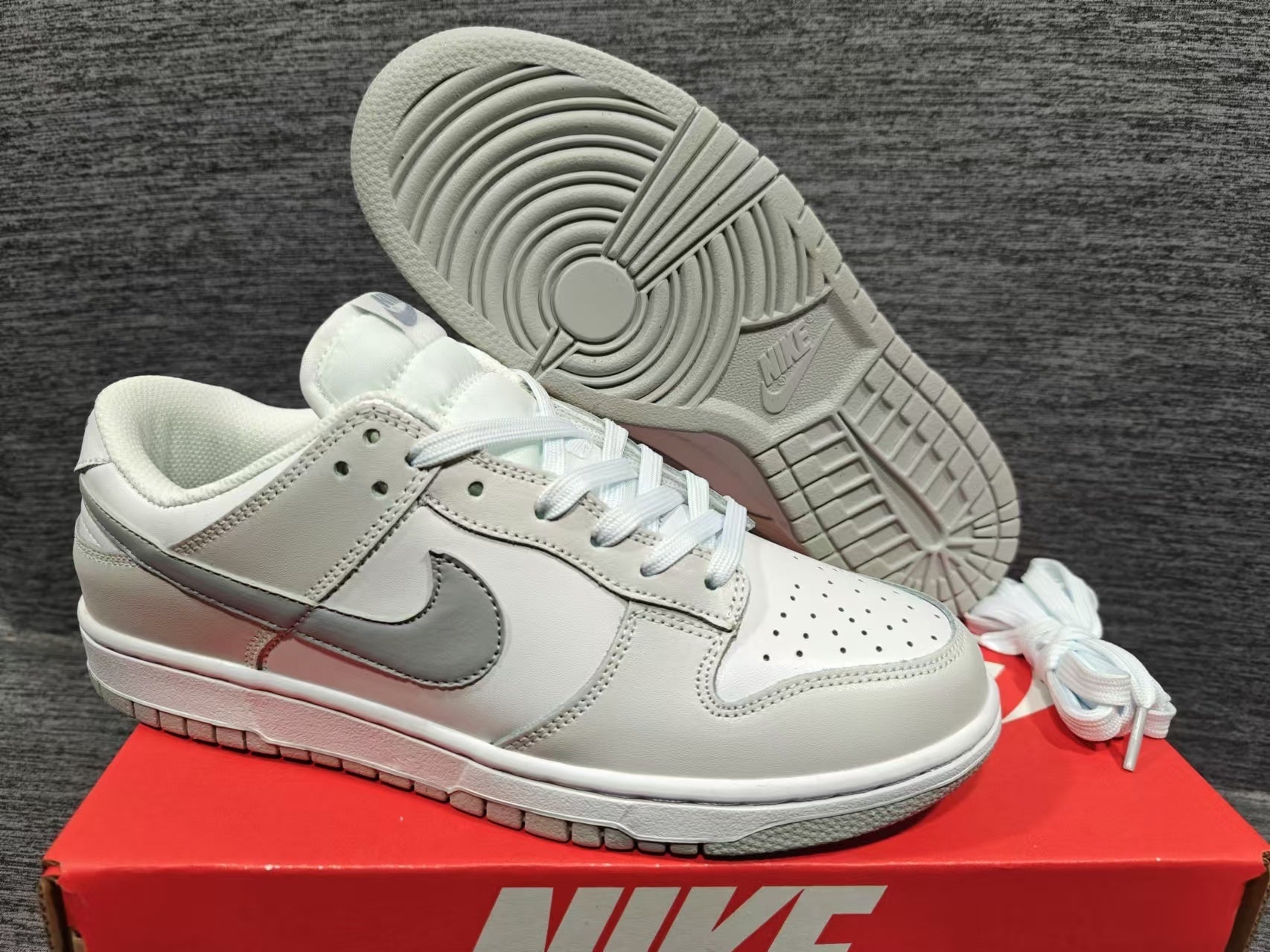 Nike Dunk Low Retro