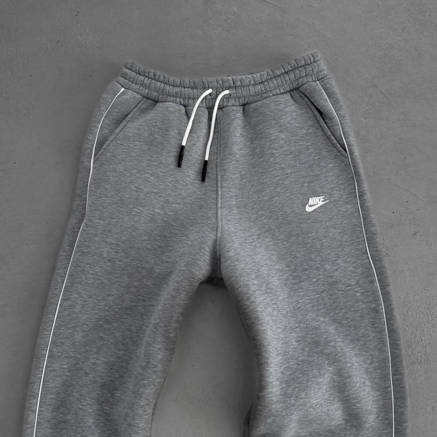 Nike Premium Oversized Jogger – Athletic Streetwear Fit