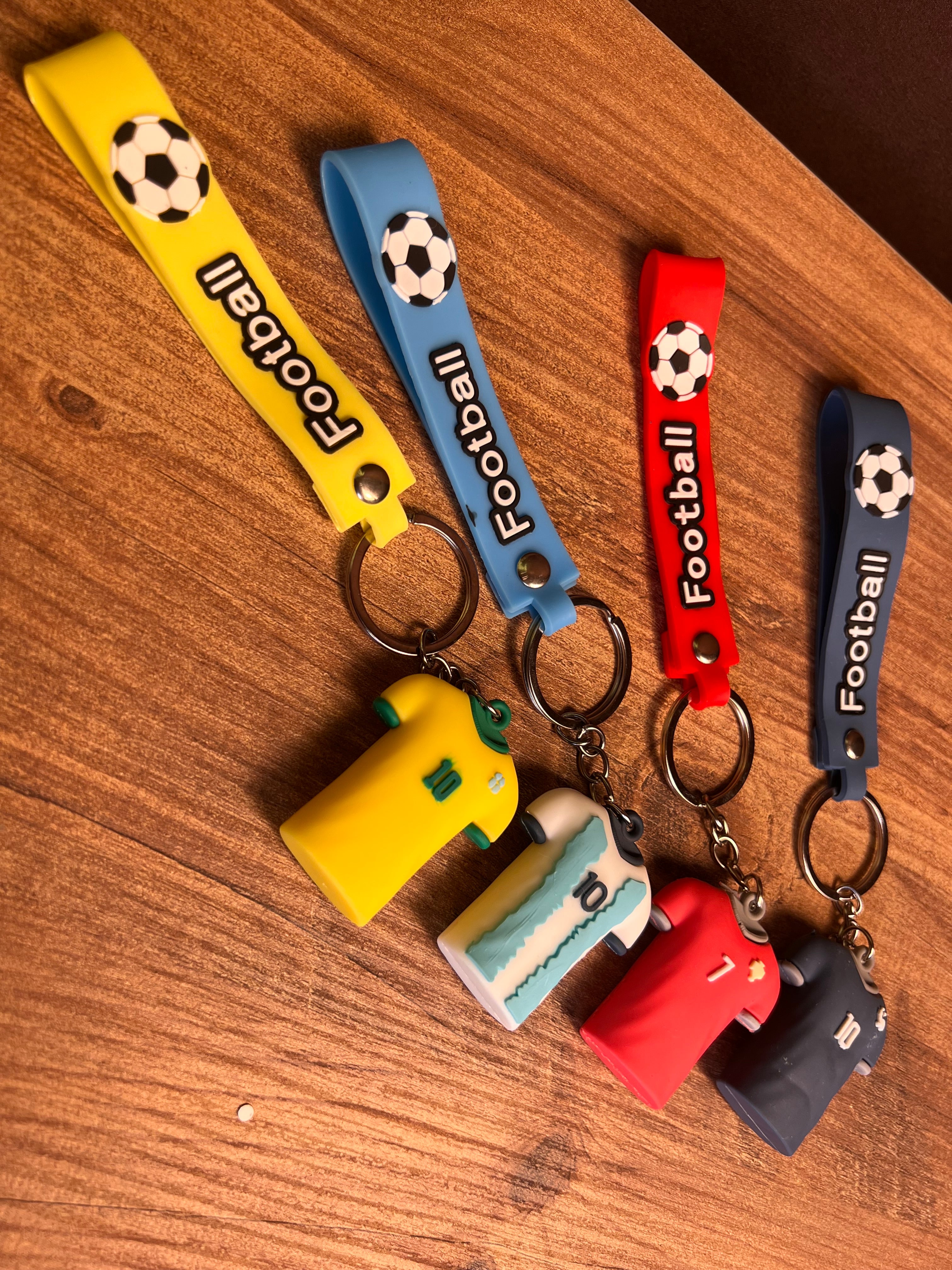 مداليه ع شكل تيشيرت منتخب