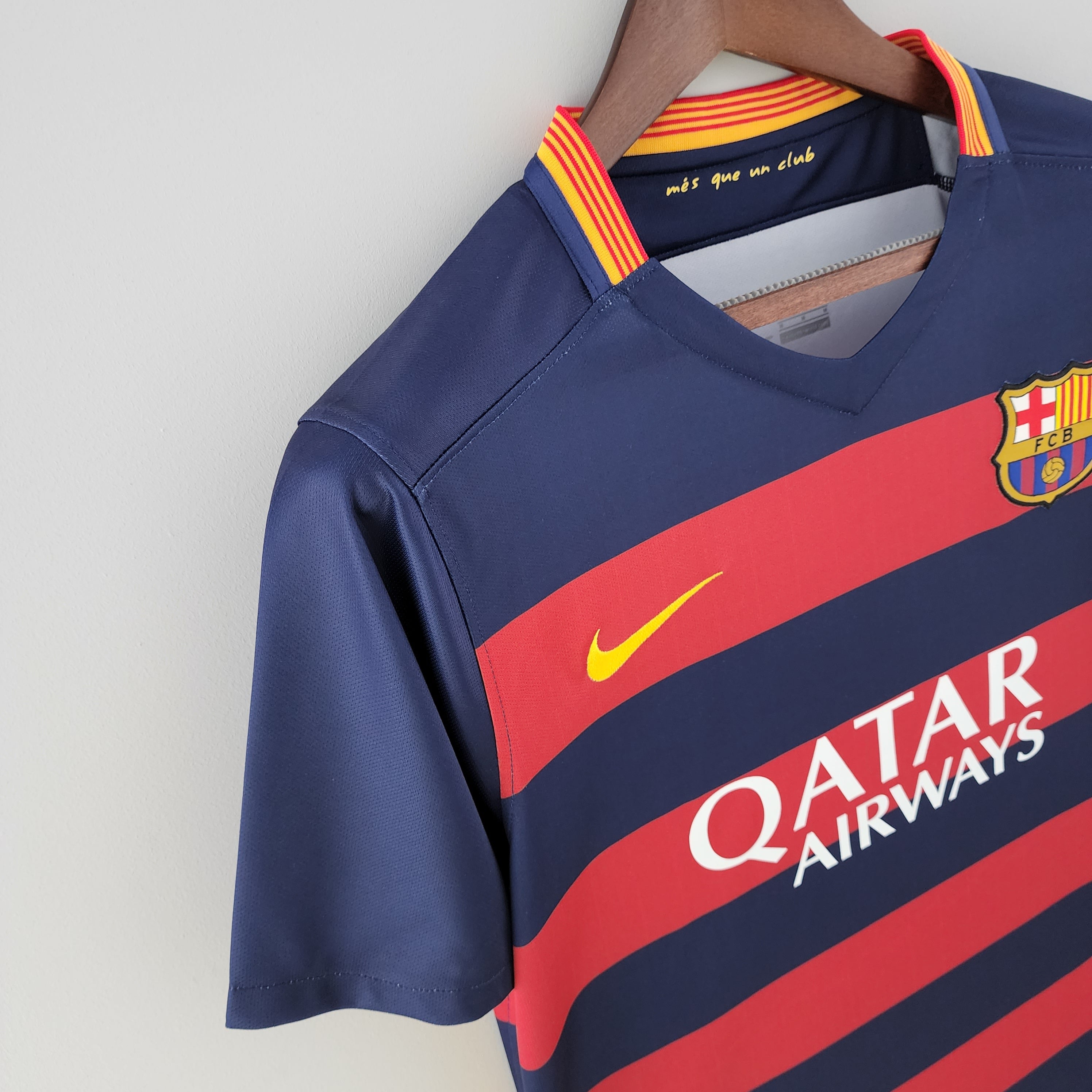 تيشيرت برشلونة كلاسك 2015-2016