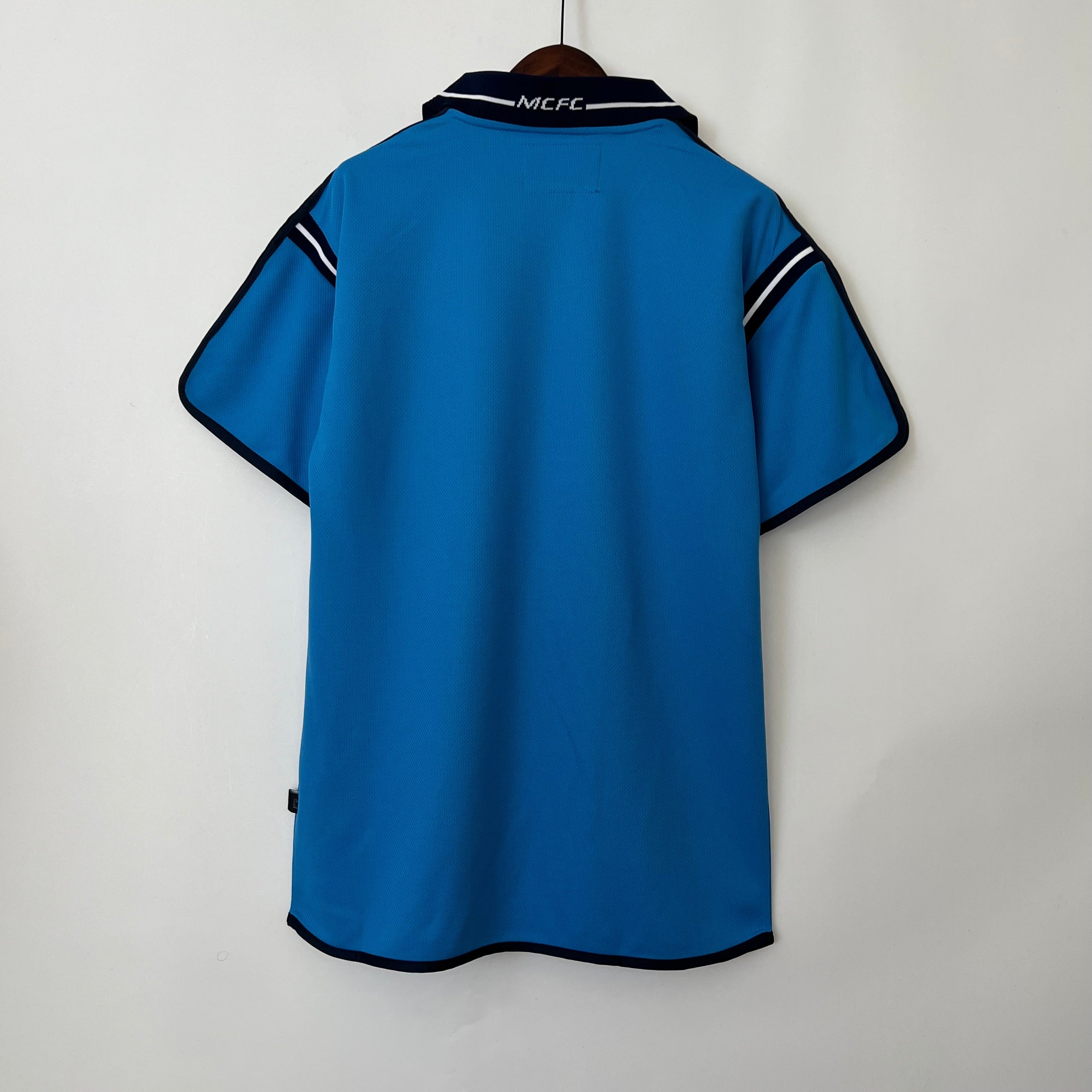 Manchester City classic home 01/02  jersey