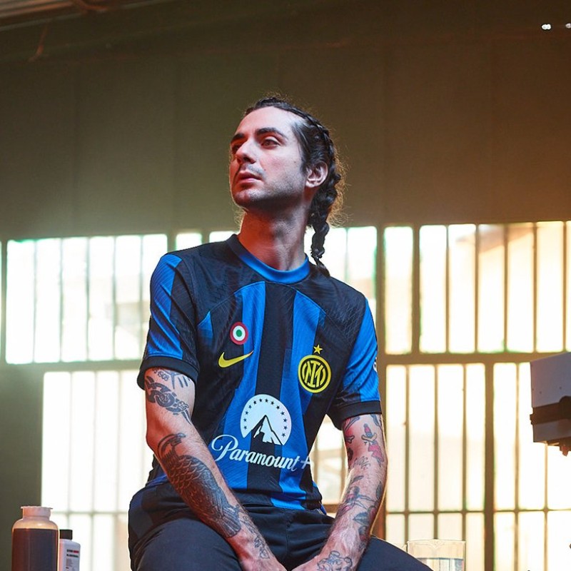 تيشيرت انتر ميلان نسخه مشجع 2023-24