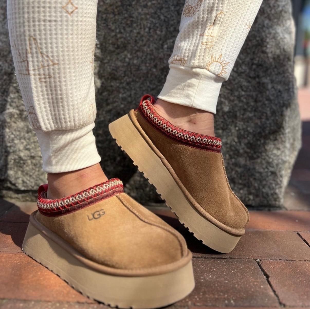 UG Tazz Slipper Chestnut